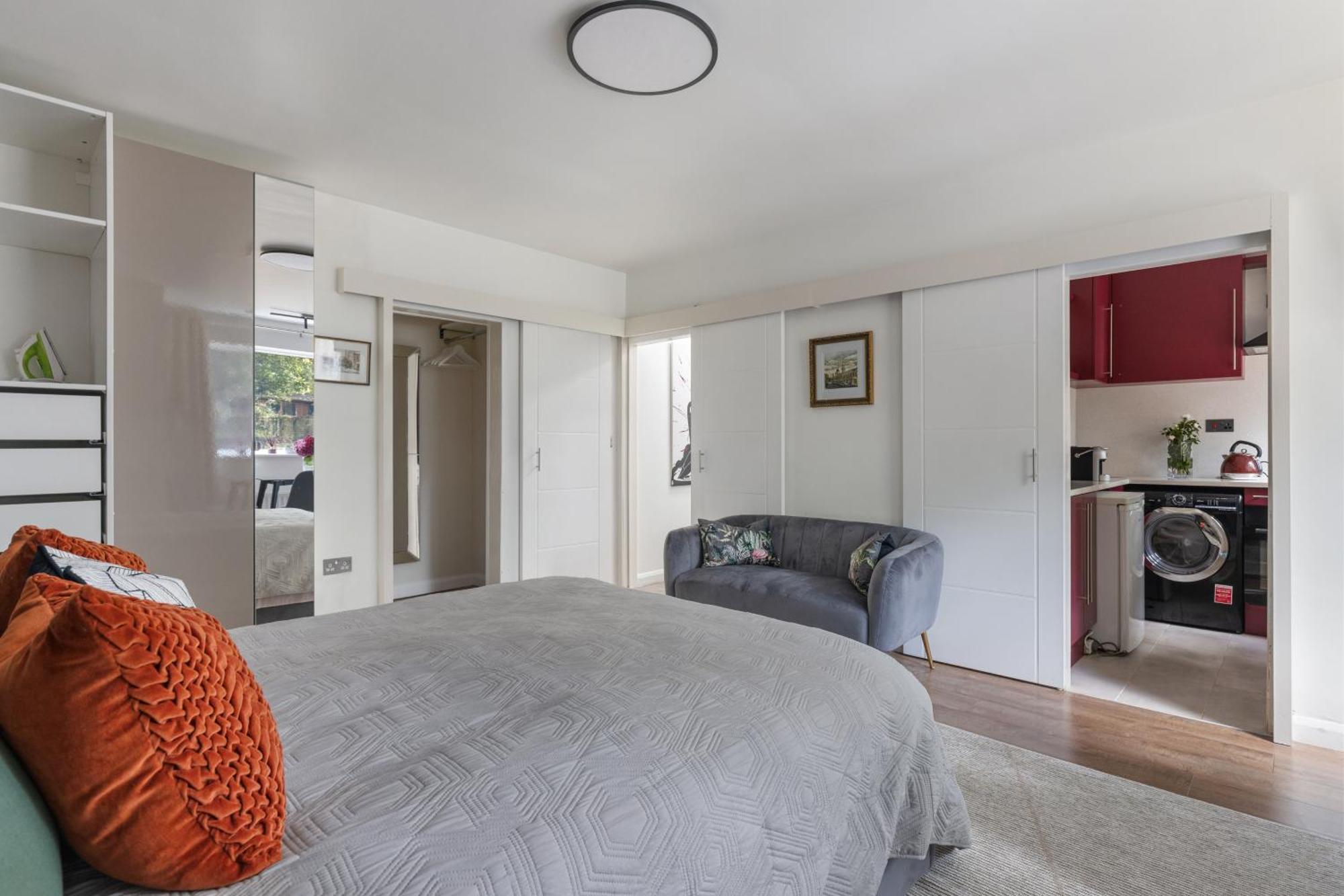 King Studio Apartment With Garden And Parking Ealing Exterior photo